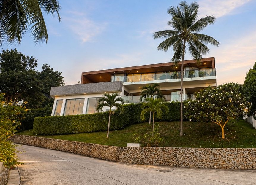 Villa exterior at dusk