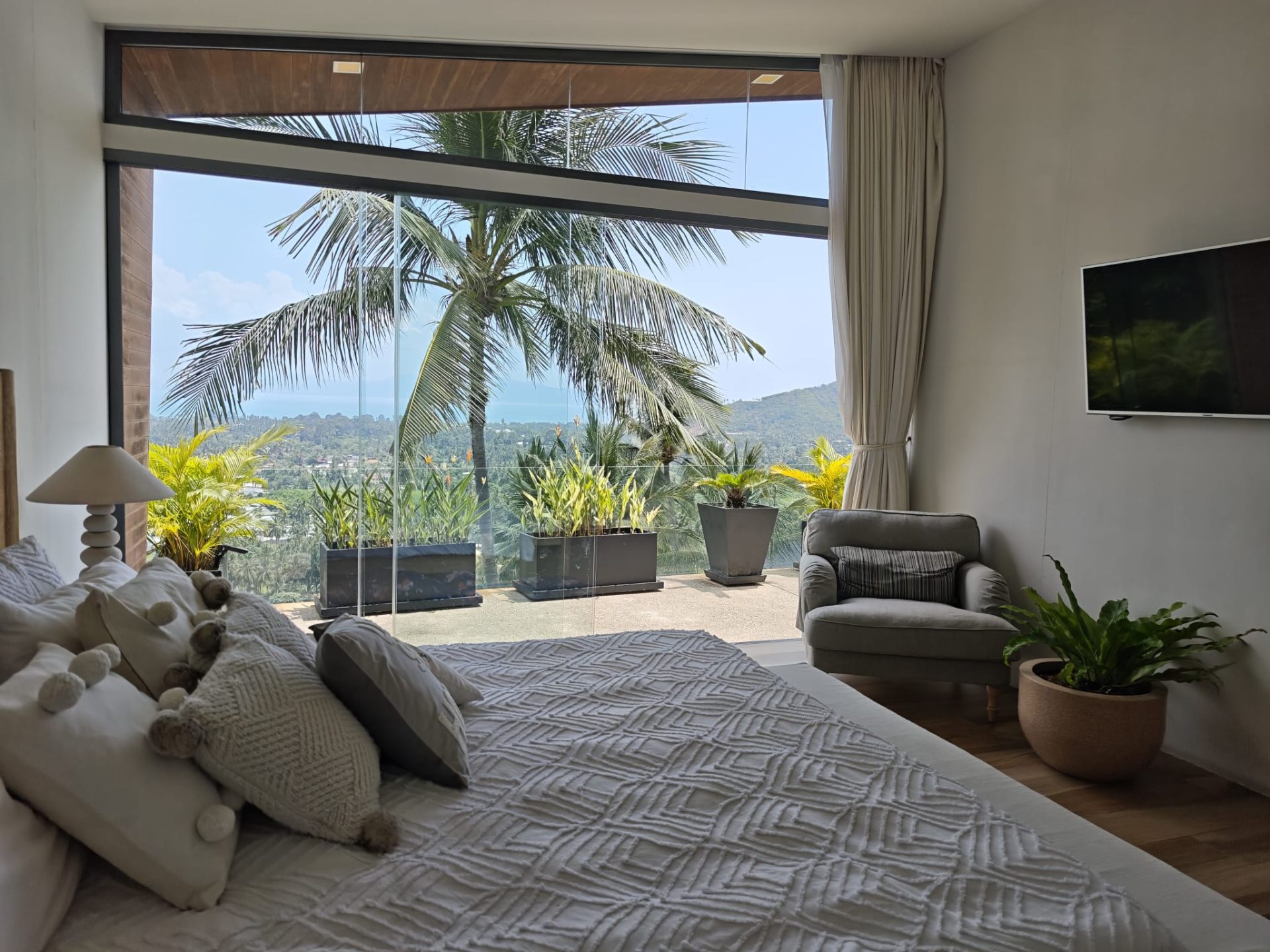 Main bedroom view
