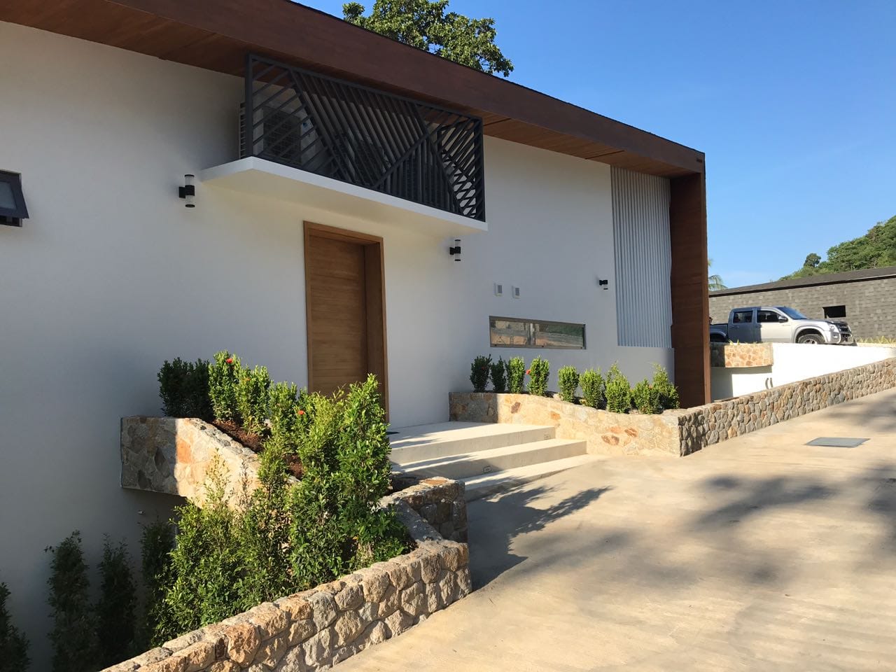 Villa front